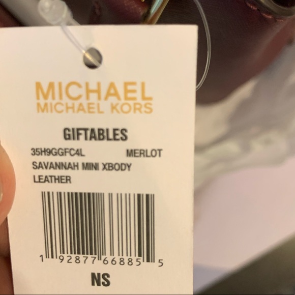 Michael Kors Mini Savannah - Picture 10 of 10